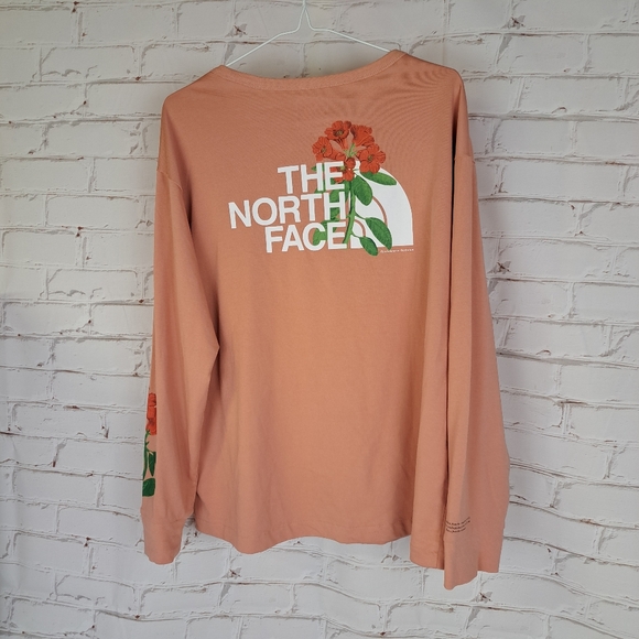 The North Face Women’s Long Sleeve Graphic Tee – Rose Pink Floral Logo‎ - Picture 4 of 9